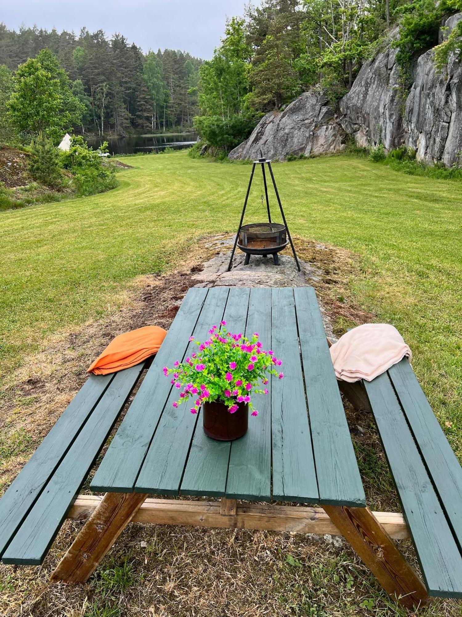 Hommen Gard Glamping Hotel ริเซอร์ ภายนอก รูปภาพ